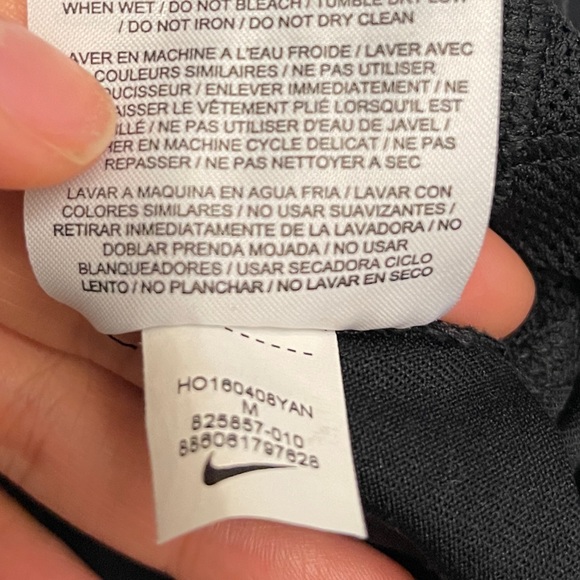 Nike Dri-Fit Running Long Sleeve Shirt Size M - Picture 7 of 7